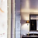 Arctic Light Hotel 4*