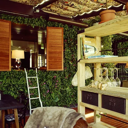 Hotel Arctic Light 4*
