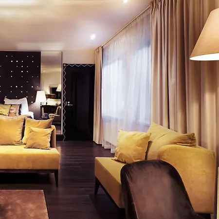 Arctic Light Hotel 4*