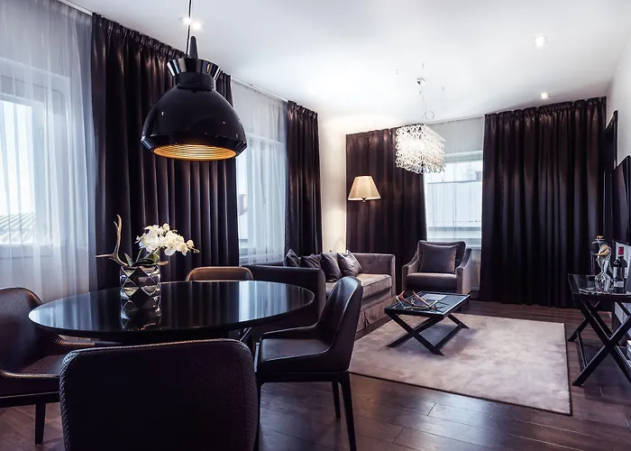 호텔 아크틱 라이트 4*